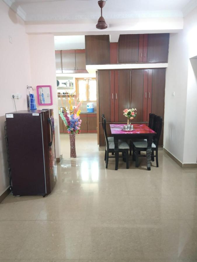 Sls Homestay - Luxury Ac Service Apartments 1Bhk, 2Bhk, 3Bhk - Direct Flyover To Alipiri Tirumala Gate - Walk To Ps4 Pure Veg Restaurants, Supermarkets - Near To National Highway & Padmavathi Amma Temple - Modular Kitchen, Living Room -Free Superfast Тирупати Екстериор снимка