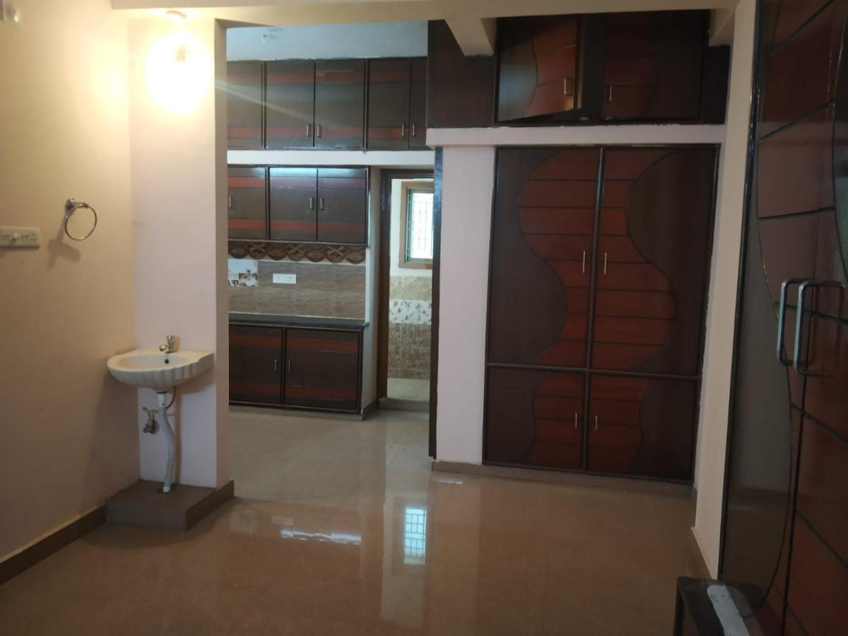 Sls Homestay - Luxury Ac Service Apartments 1Bhk, 2Bhk, 3Bhk - Direct Flyover To Alipiri Tirumala Gate - Walk To Ps4 Pure Veg Restaurants, Supermarkets - Near To National Highway & Padmavathi Amma Temple - Modular Kitchen, Living Room -Free Superfast Тирупати Екстериор снимка