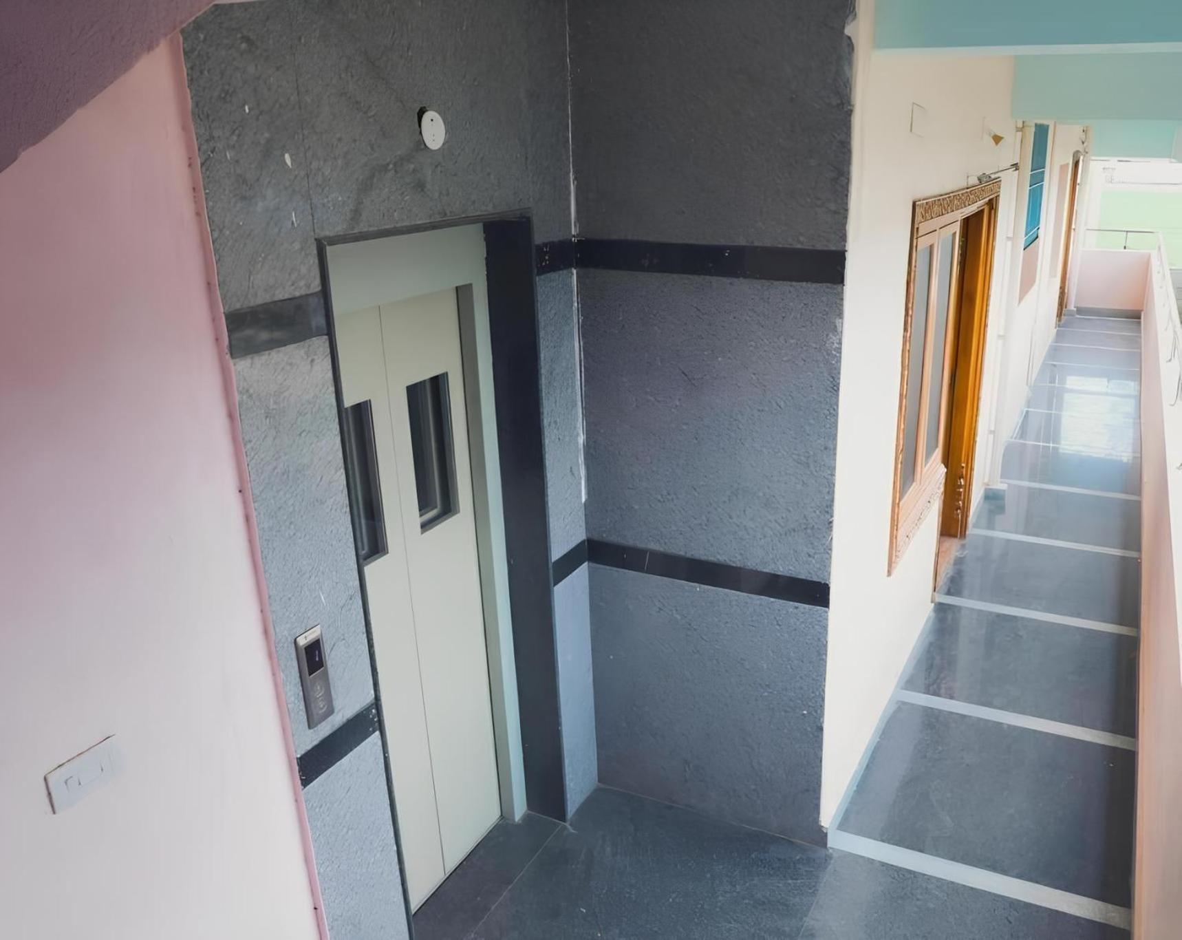 Sls Homestay - Luxury Ac Service Apartments 1Bhk, 2Bhk, 3Bhk - Direct Flyover To Alipiri Tirumala Gate - Walk To Ps4 Pure Veg Restaurants, Supermarkets - Near To National Highway & Padmavathi Amma Temple - Modular Kitchen, Living Room -Free Superfast Тирупати Екстериор снимка
